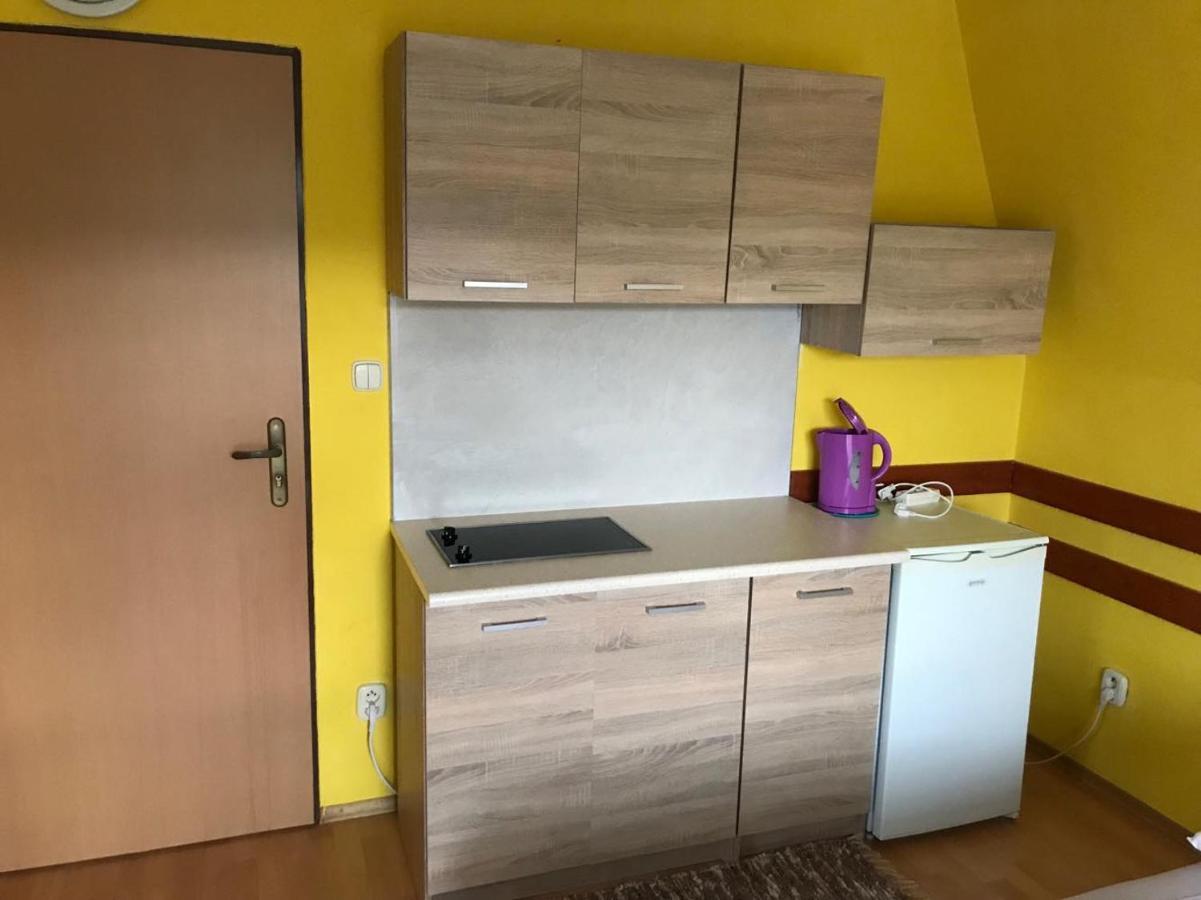 Apartmany Ingrid Bešeňová Buitenkant foto