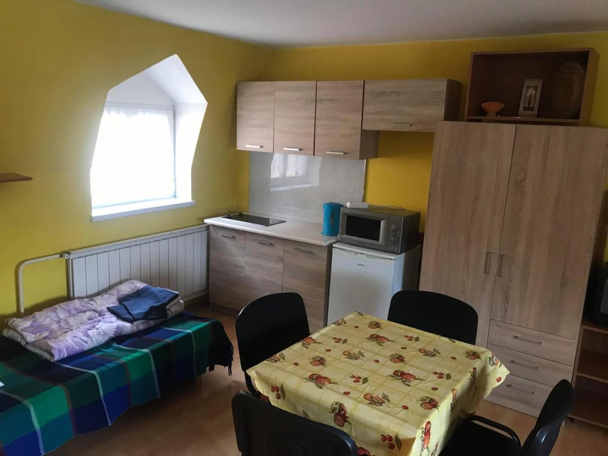 Apartmany Ingrid Bešeňová Buitenkant foto