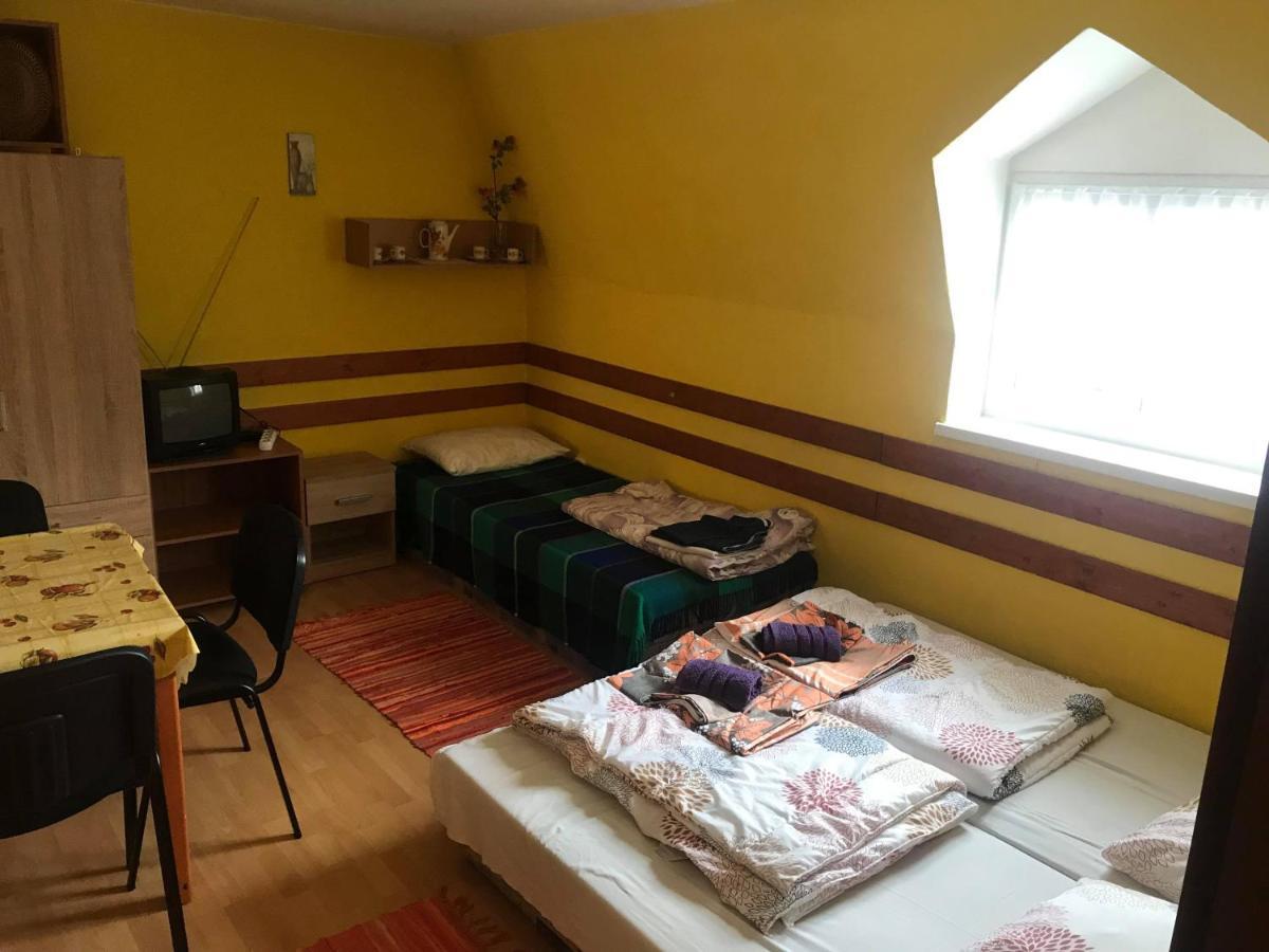Apartmany Ingrid Bešeňová Buitenkant foto