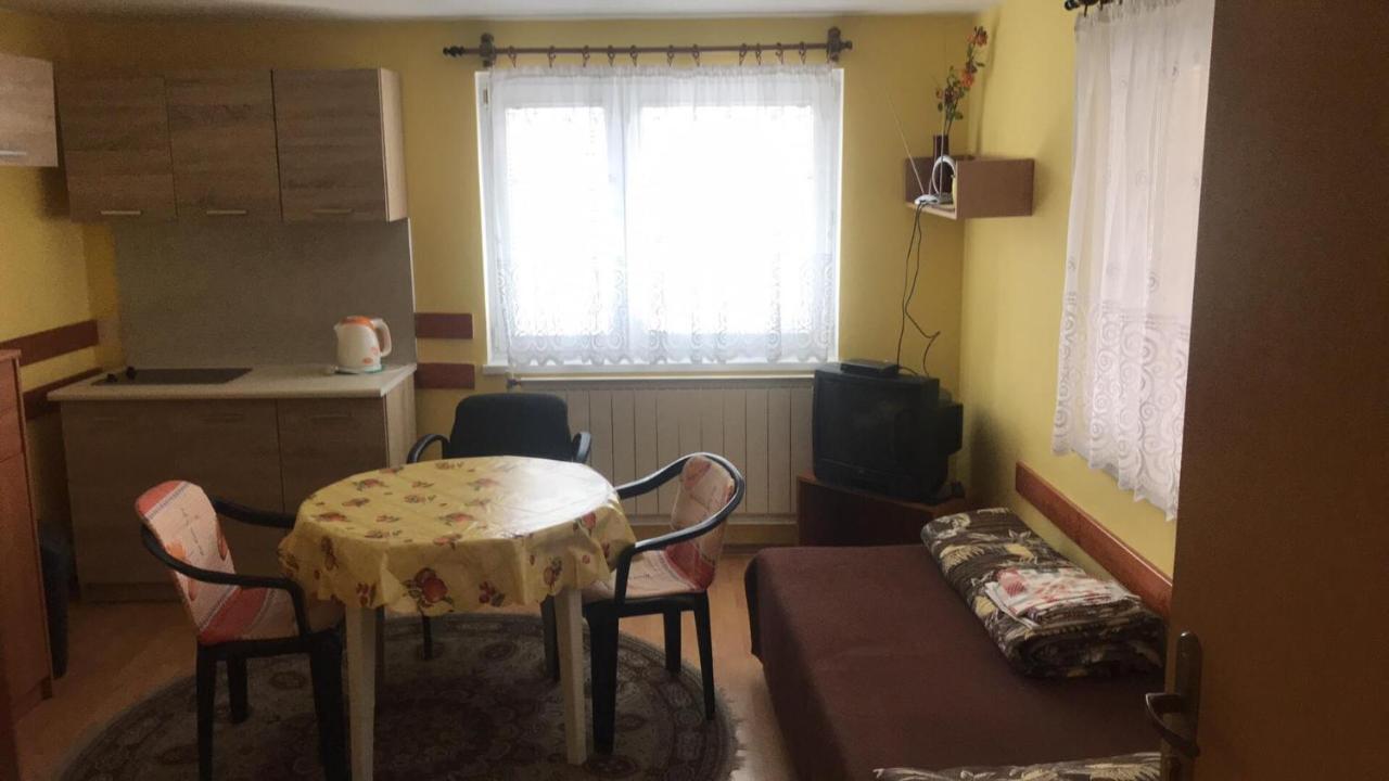Apartmany Ingrid Bešeňová Buitenkant foto